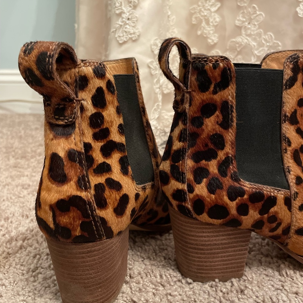 WORN TWICE MADEWELL Regan Cheetah Leopard print boots size 7